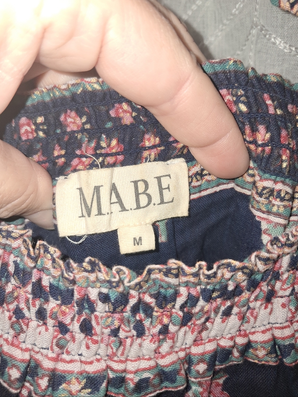 M.A.B.E. brand Women's size medium, 100% cotton top - Picture 7 of 8